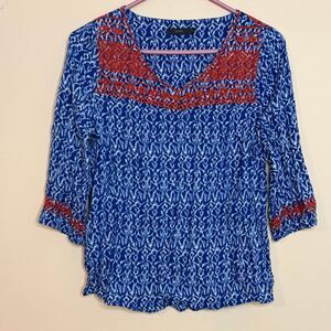 THML women's size small blue and white patterned blouse embroidery shirt